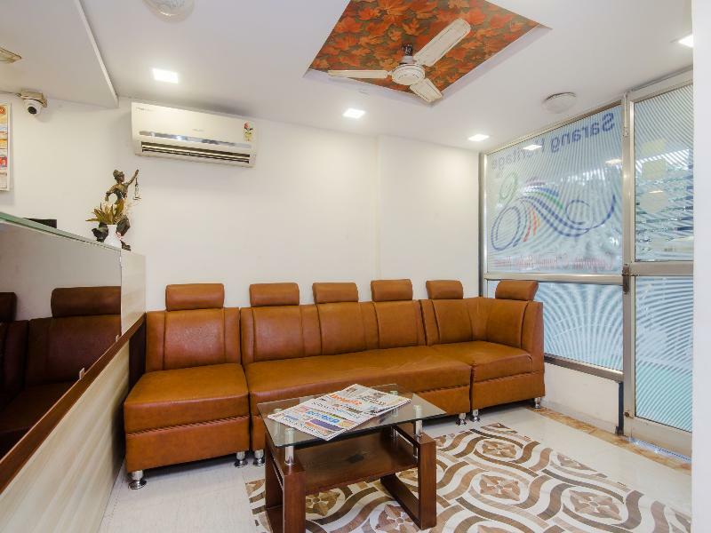 Oyo Flagship 756 Hotel Sarang Heritage Nova Bombaim Exterior foto
