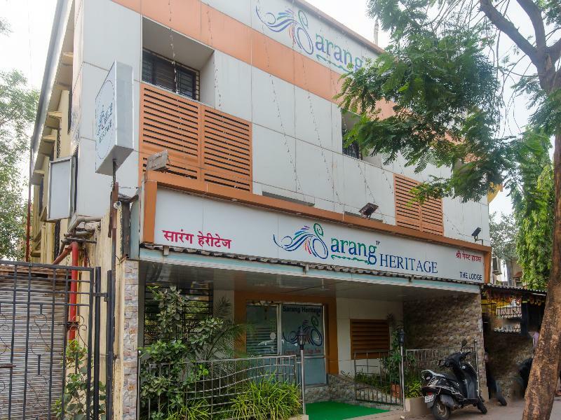 Oyo Flagship 756 Hotel Sarang Heritage Nova Bombaim Exterior foto
